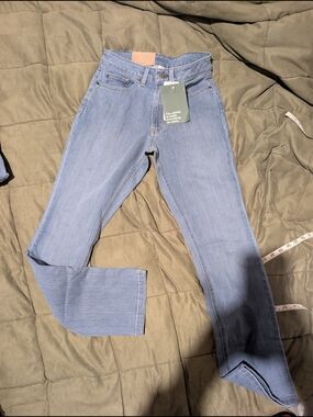 Nwts LL Bean Light Blue Women's High-Rise Straight/Slim Jeans Wt Stretch